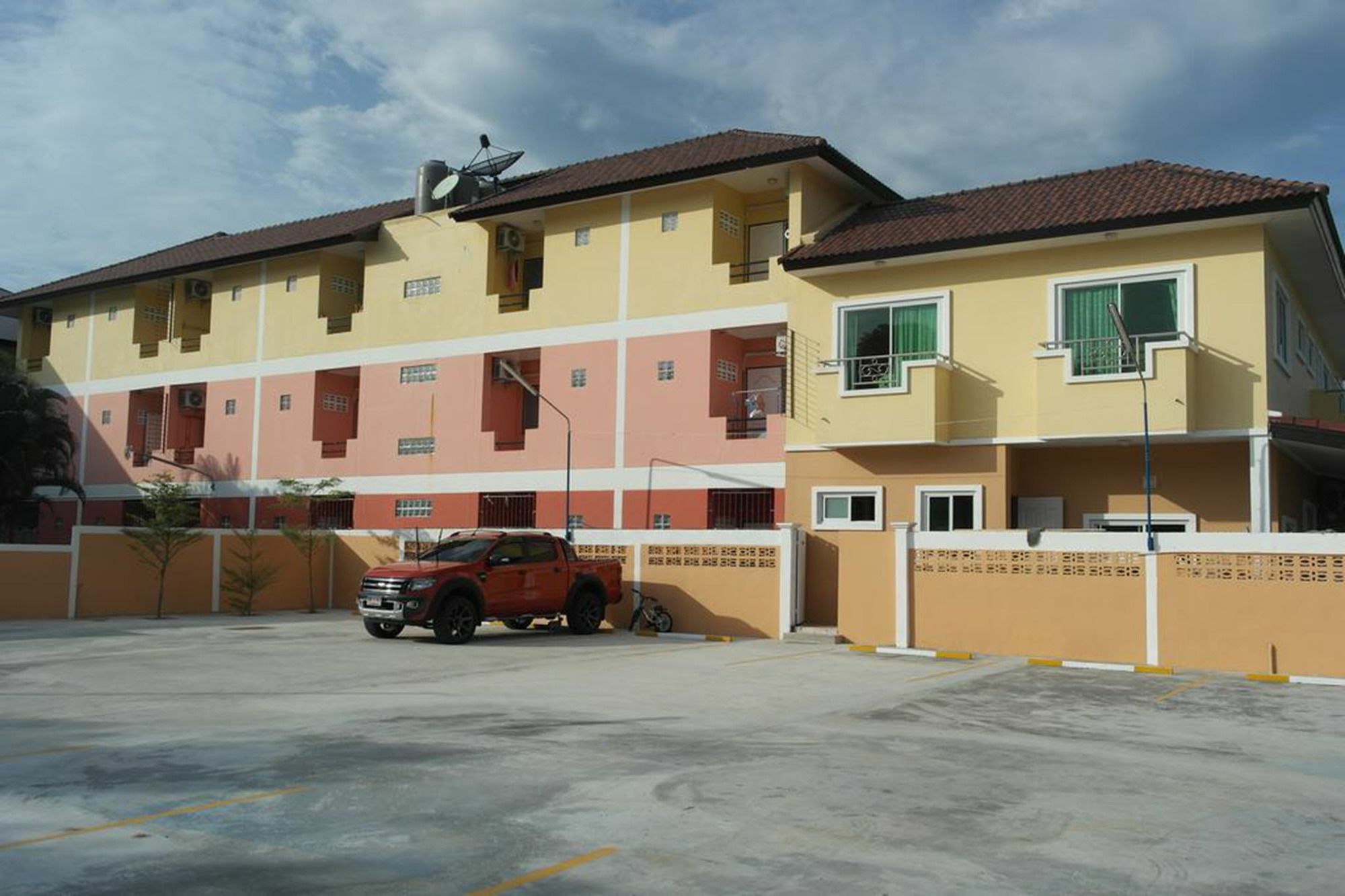 The Beehive Place Pak Chong Esterno foto